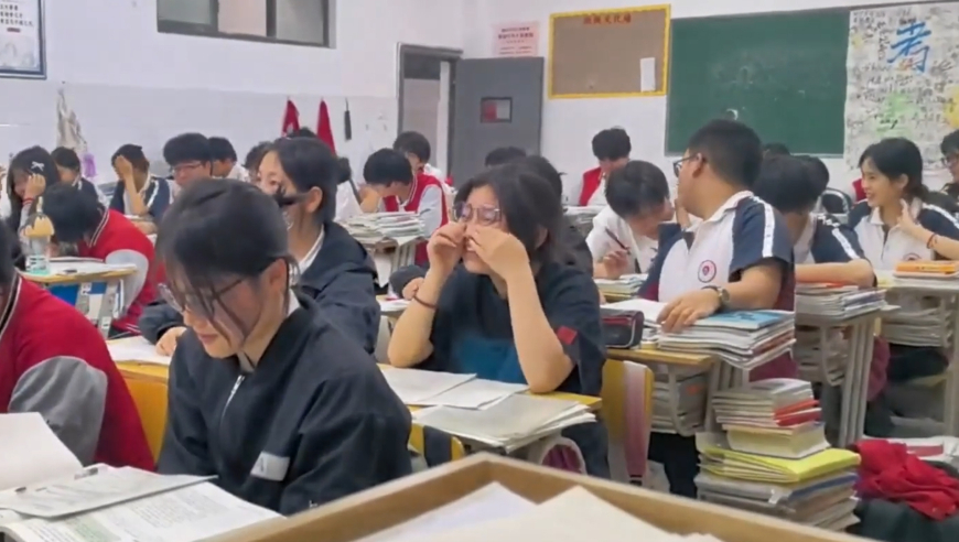 香港澳门正版免费资料大全图全新澳门,东北人买个早餐也要讲段子,公开决策资料解释落实_视频版V14.98